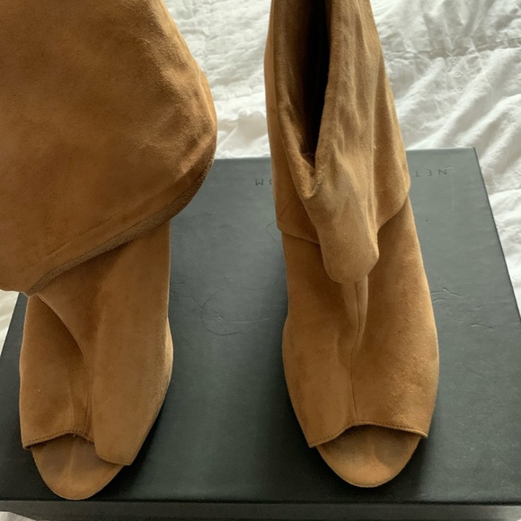 This is a suede fold over chic bootie boot - Picture 2 of 6